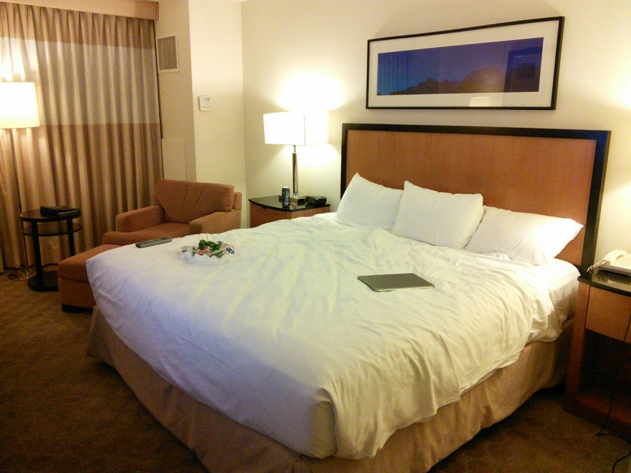 Palace Station Hotel & Casino - Luxury Tower King Room - Las Vegas, NV